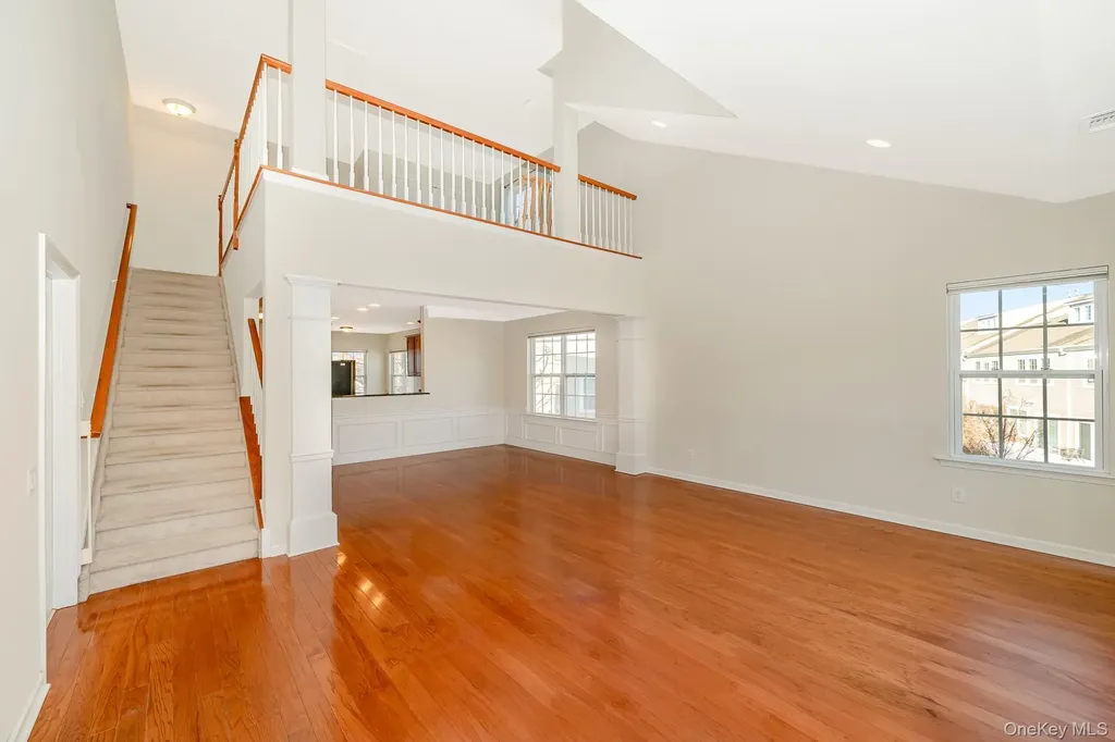 196 Somerset Drive Massapequa NY 11758