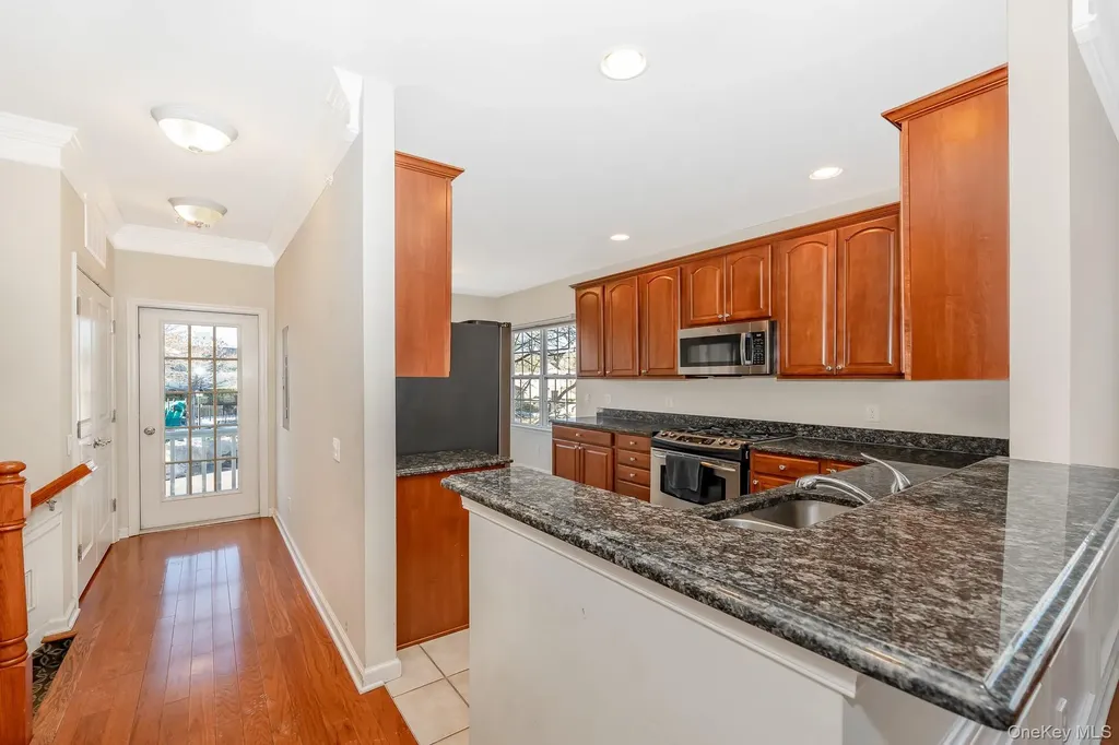 196 Somerset Drive Massapequa NY 11758
