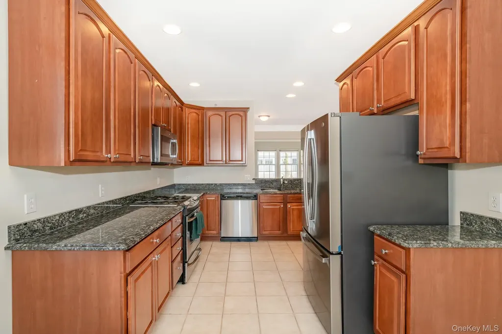 196 Somerset Drive Massapequa NY 11758