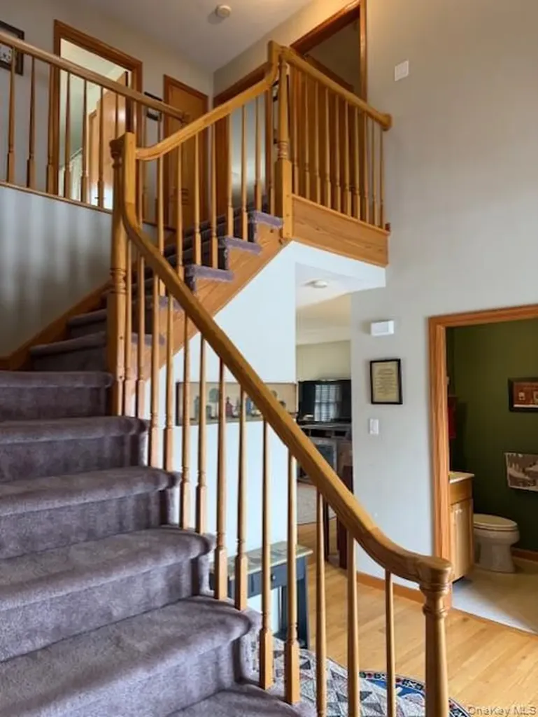 4 Grapevine Place Poughkeepsie NY 12603