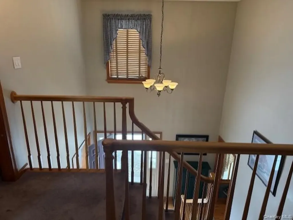 4 Grapevine Place Poughkeepsie NY 12603