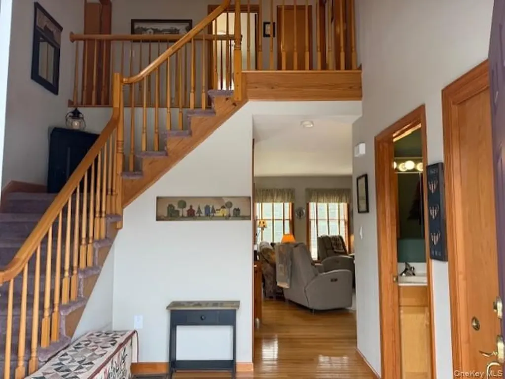 4 Grapevine Place Poughkeepsie NY 12603
