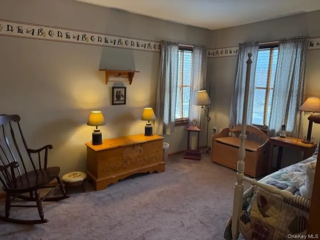 4 Grapevine Place Poughkeepsie NY 12603