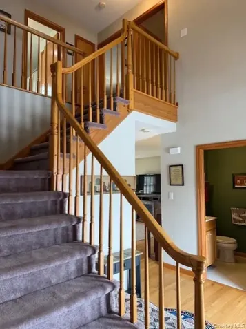 4 Grapevine Place Poughkeepsie NY 12603