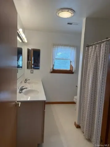 4 Grapevine Place Poughkeepsie NY 12603