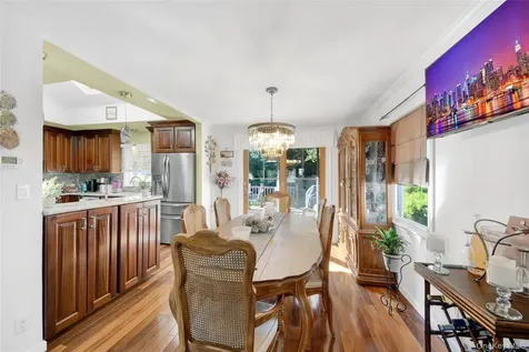 39 Harding Drive New Rochelle NY 10801