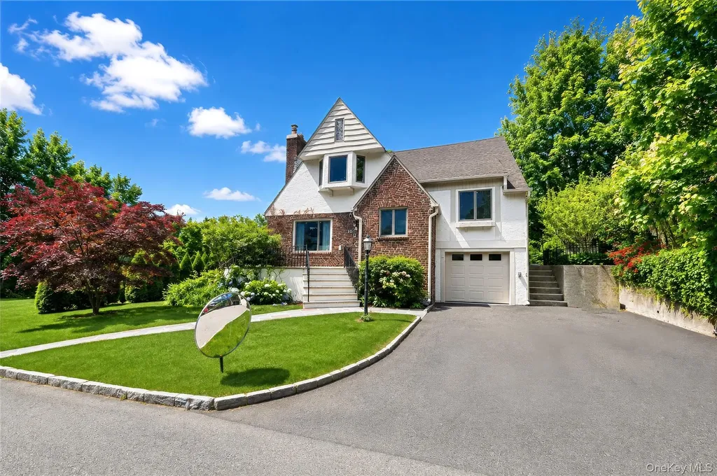 10 Cherry Avenue New Rochelle NY 10801