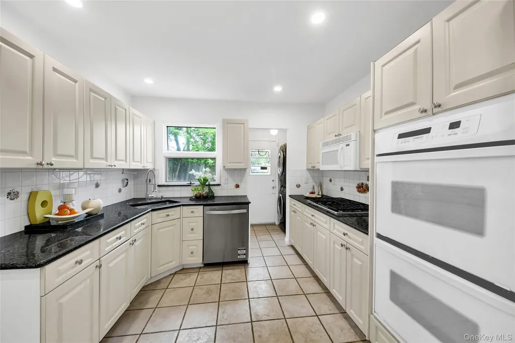 10 Cherry Avenue New Rochelle NY 10801