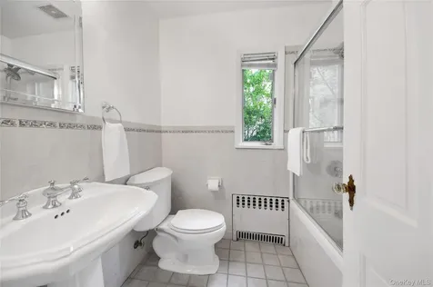 10 Cherry Avenue New Rochelle NY 10801