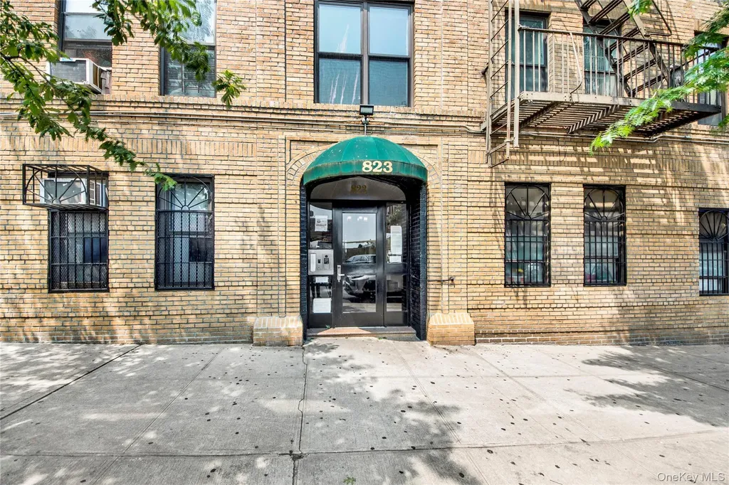823 E 147th Street Bronx NY 10455