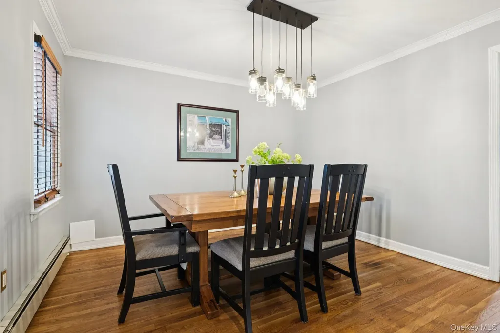 24 Cherry Place Huntington NY 11743