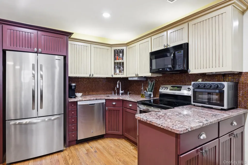 24 Cherry Place Huntington NY 11743