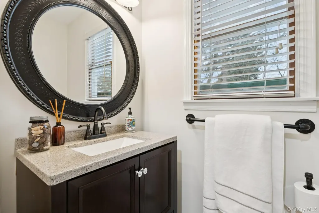 24 Cherry Place Huntington NY 11743