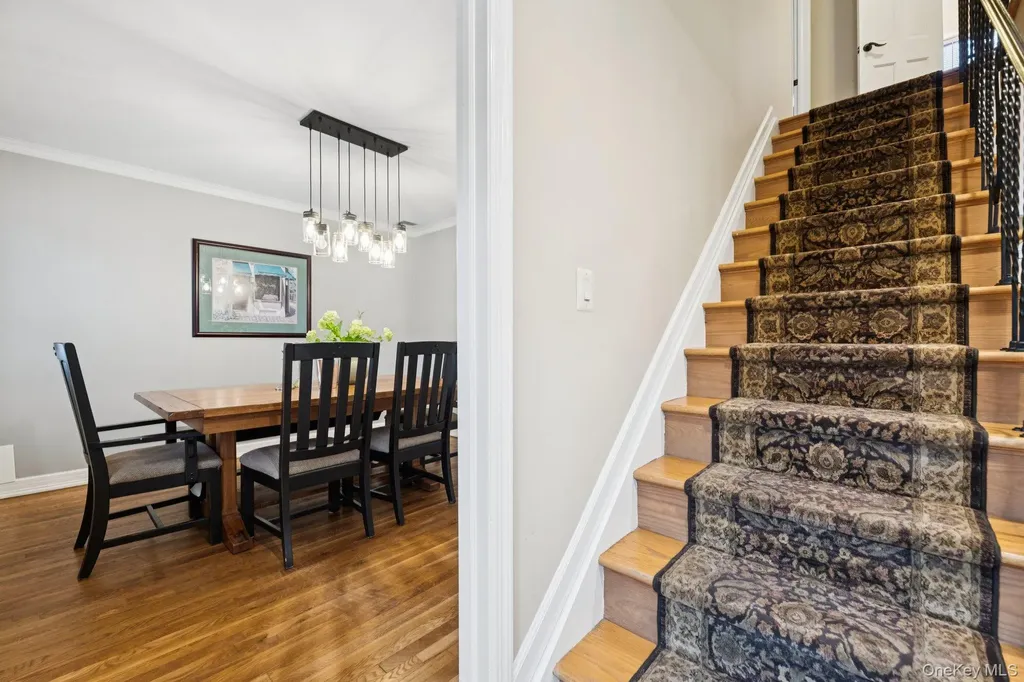 24 Cherry Place Huntington NY 11743