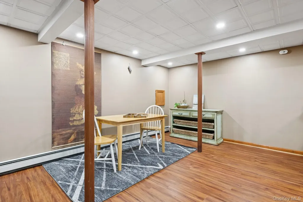 24 Cherry Place Huntington NY 11743