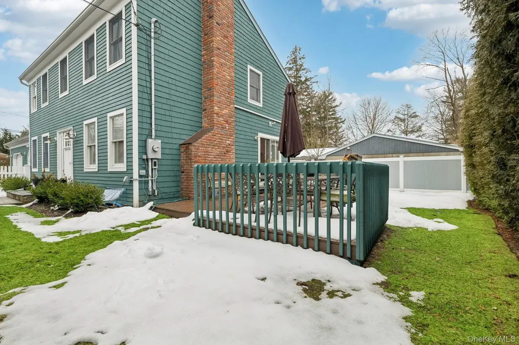 24 Cherry Place Huntington NY 11743