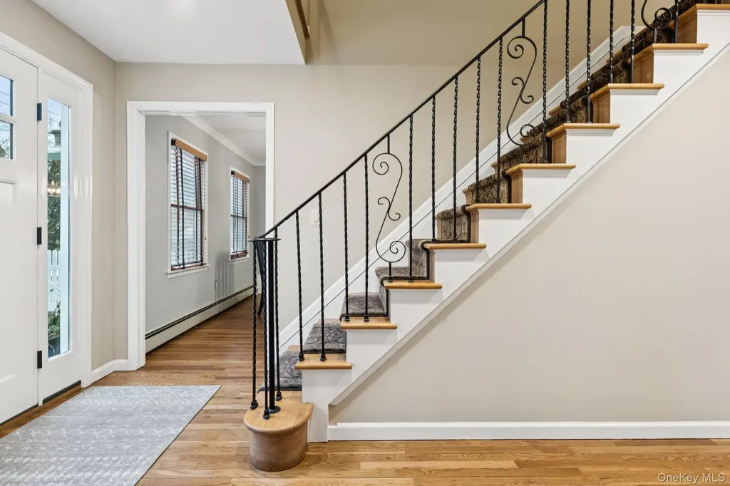 24 Cherry Place Huntington NY 11743