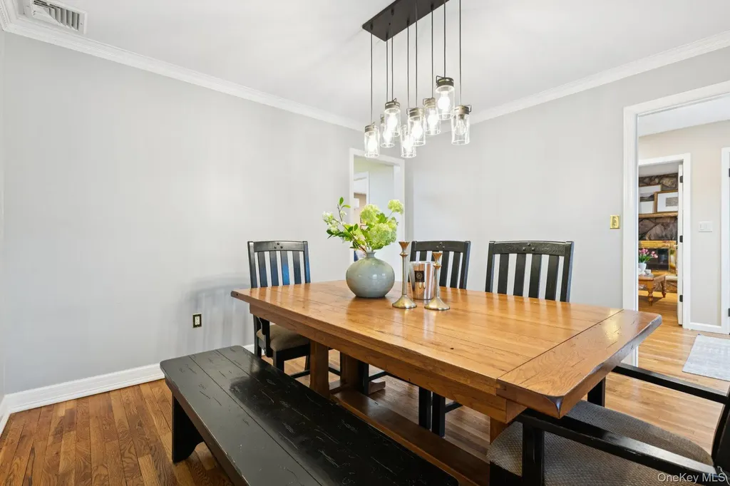 24 Cherry Place Huntington NY 11743