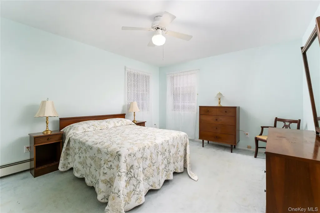 189 Broadway Rocky Point NY 11778