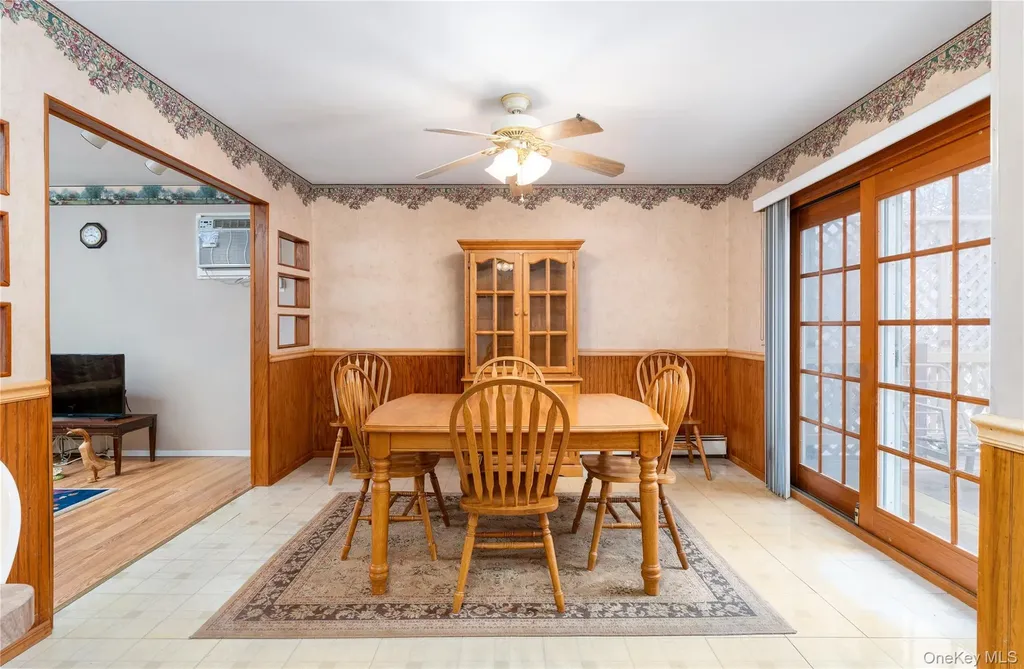 189 Broadway Rocky Point NY 11778