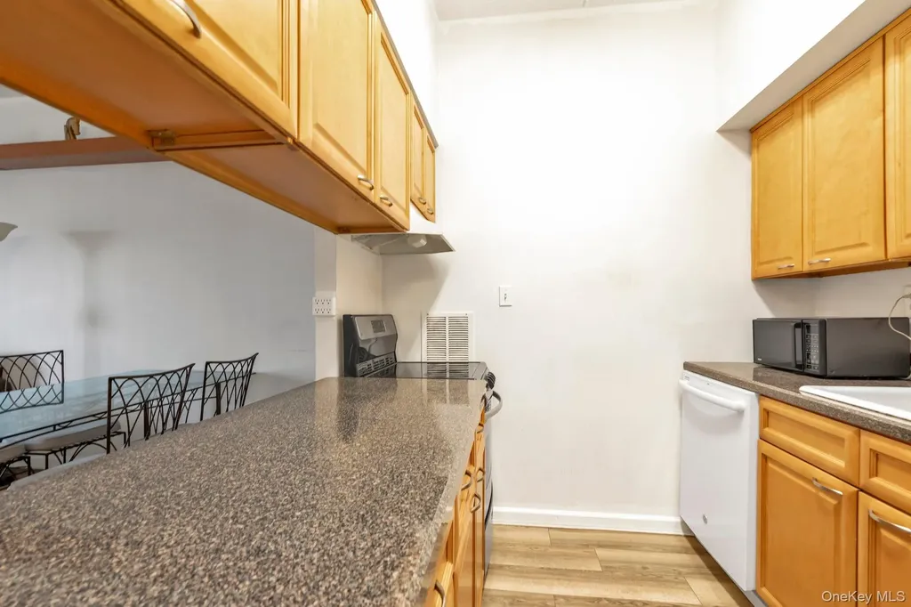 725 Miller Avenue Freeport NY 11520