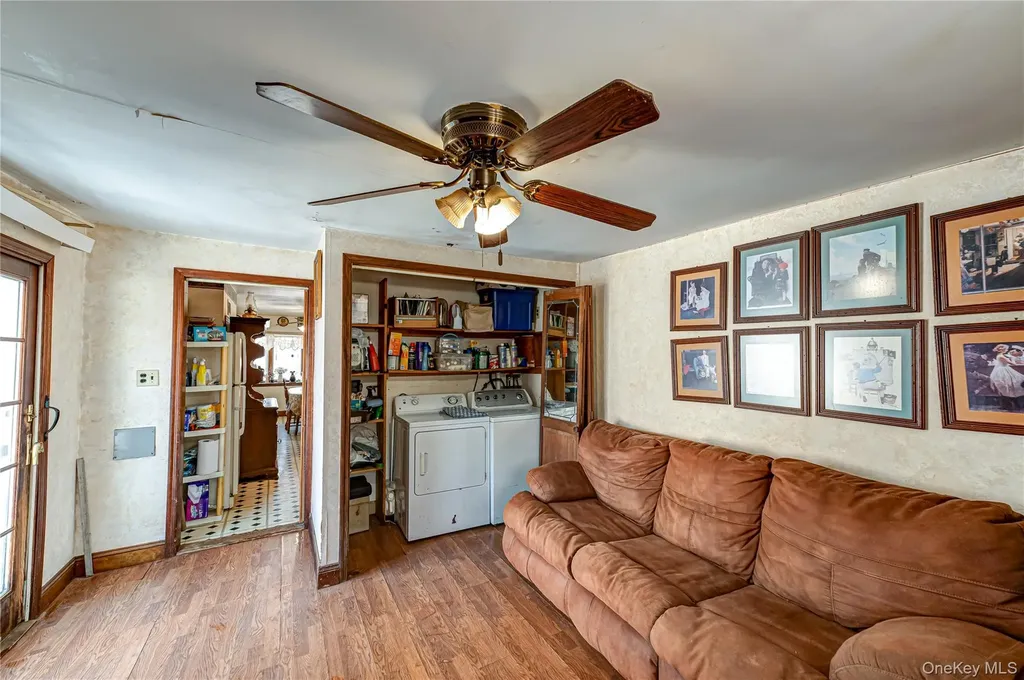 1440 Lombardy Boulevard Bay Shore NY 11706