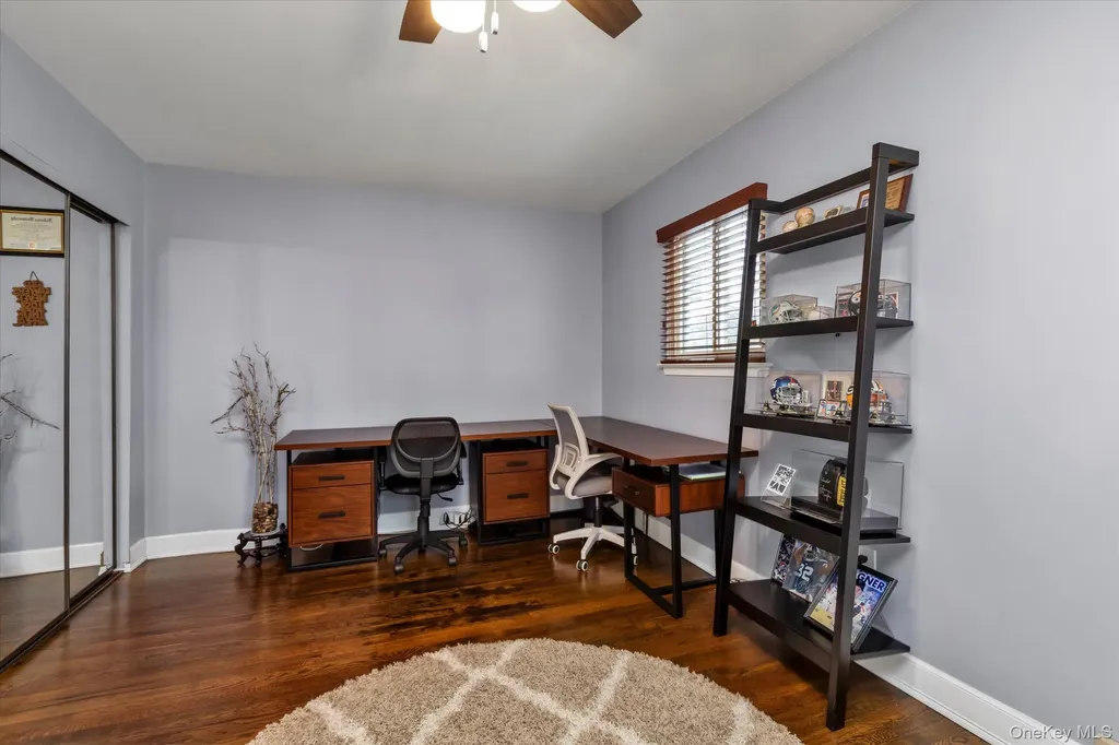 6 Cedar Drive E Plainview NY 11803