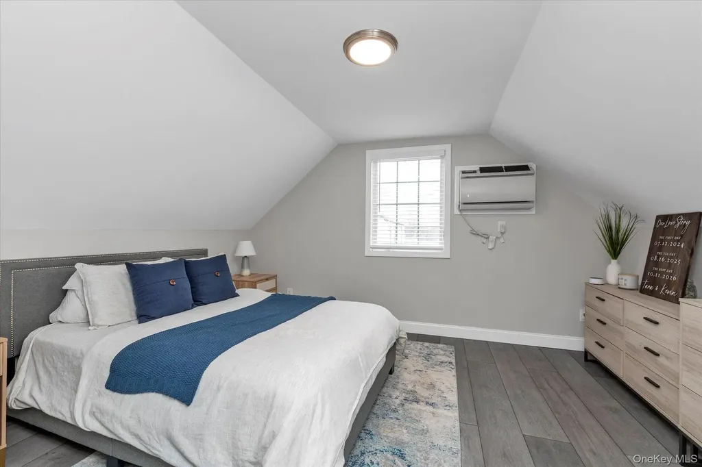 64 Cornflower Road Levittown NY 11756