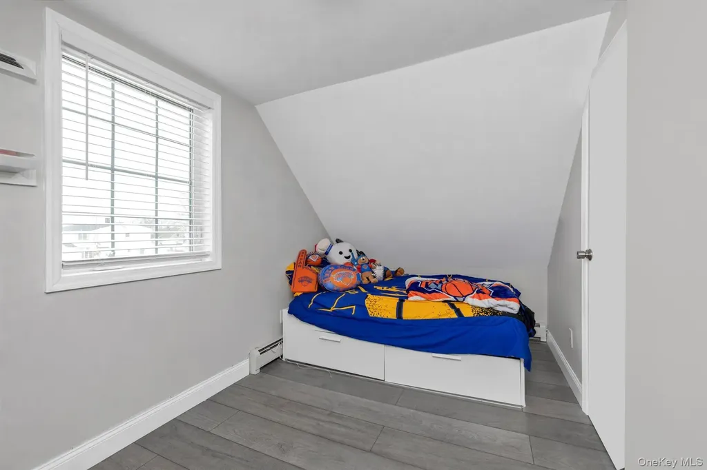 64 Cornflower Road Levittown NY 11756