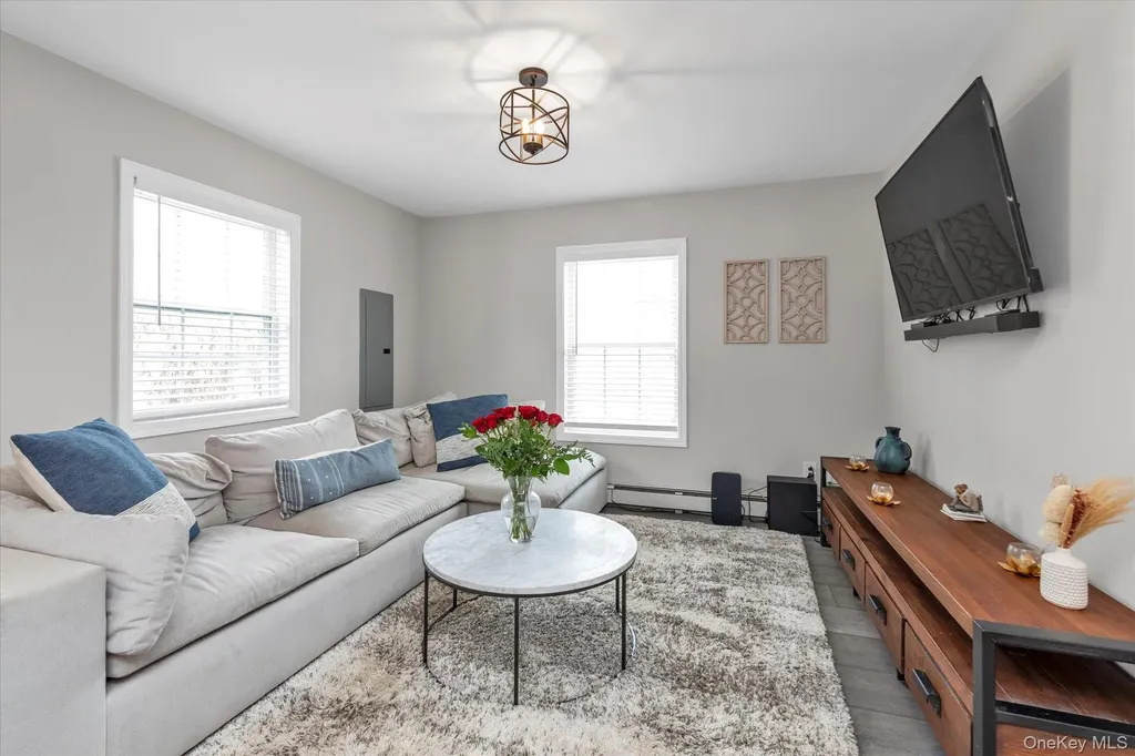 64 Cornflower Road Levittown NY 11756