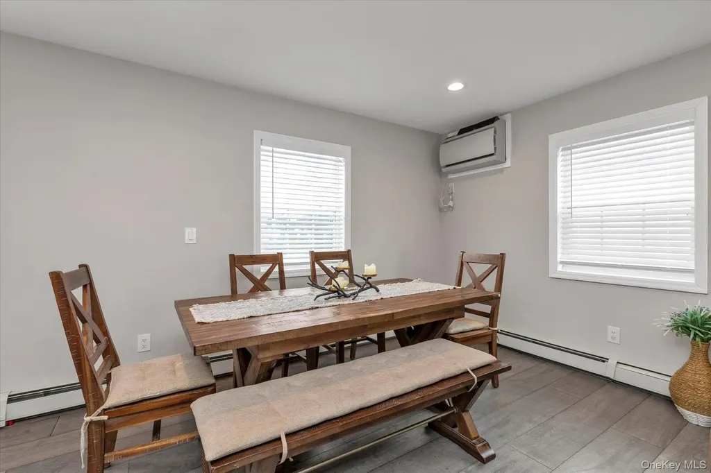 64 Cornflower Road Levittown NY 11756
