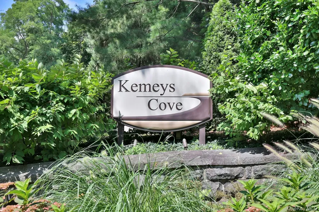 616 Kemeys Cove Briarcliff Manor NY 10510