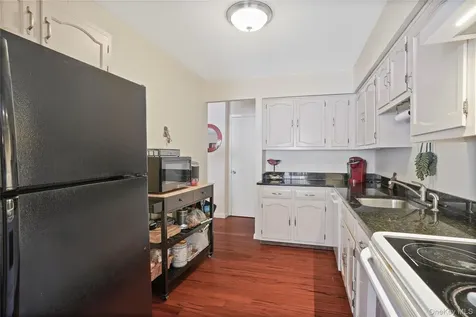 616 Kemeys Cove Briarcliff Manor NY 10510
