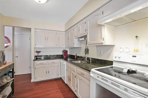 616 Kemeys Cove Briarcliff Manor NY 10510