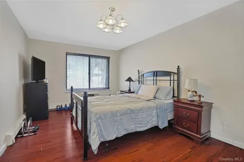616 Kemeys Cove Briarcliff Manor NY 10510