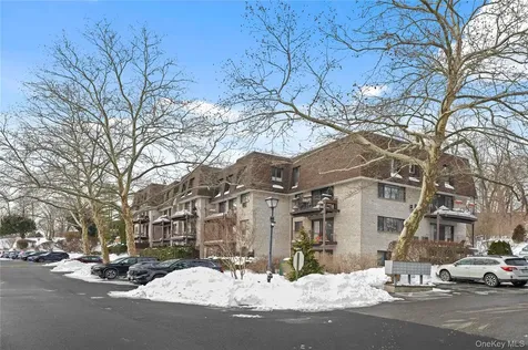 616 Kemeys Cove Briarcliff Manor NY 10510