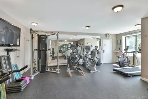 616 Kemeys Cove Briarcliff Manor NY 10510