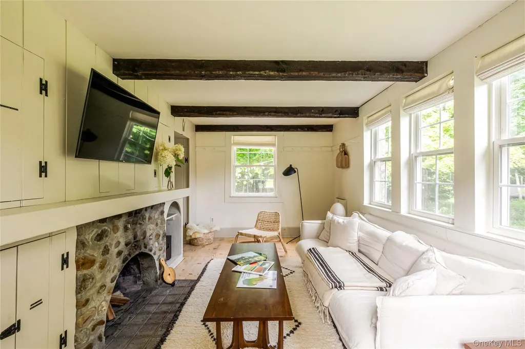 111 Miller Road Hudson NY 12534