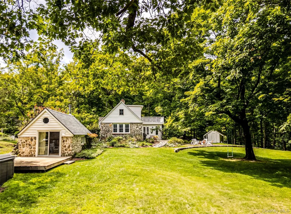 111 Miller Road Hudson NY 12534