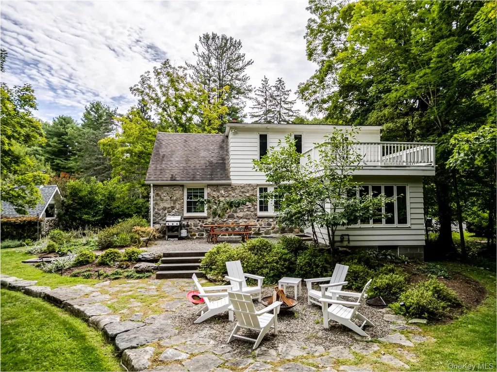 111 Miller Road Hudson NY 12534