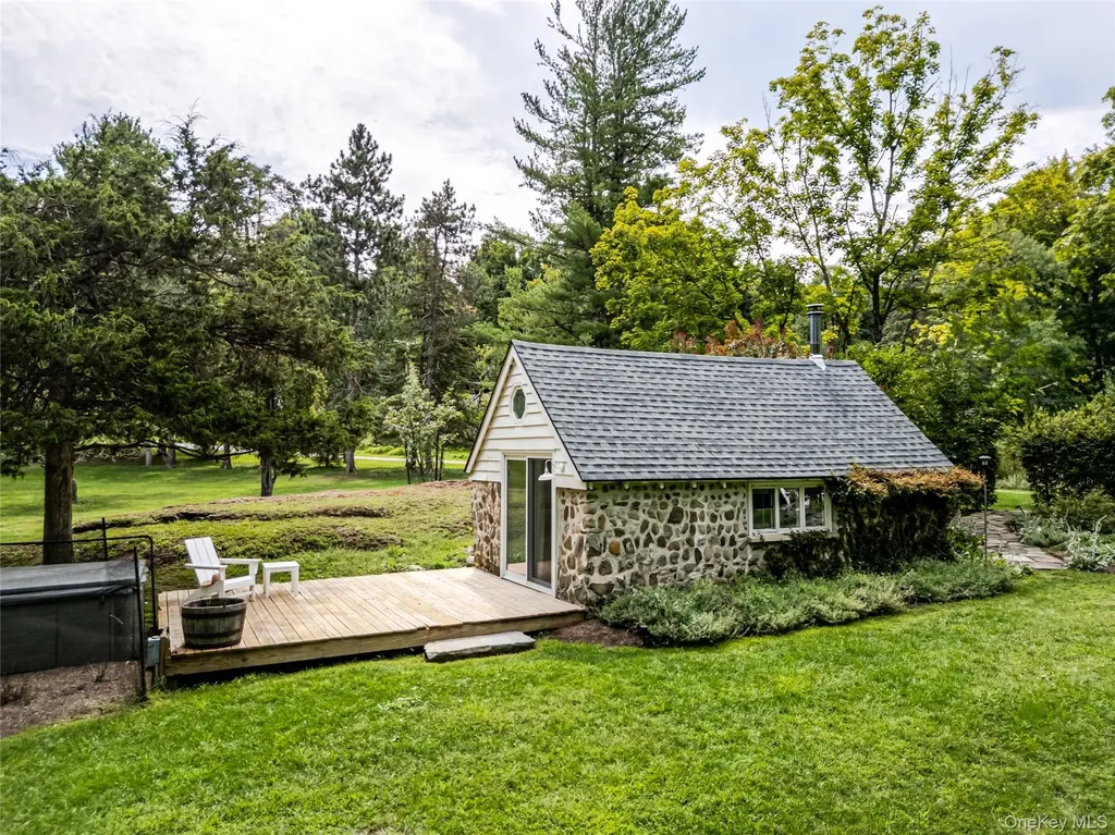 111 Miller Road Hudson NY 12534