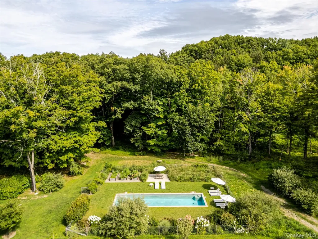 111 Miller Road Hudson NY 12534