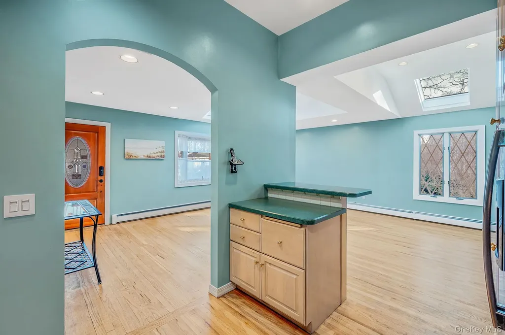 1616 Madison Avenue West Islip NY 11795