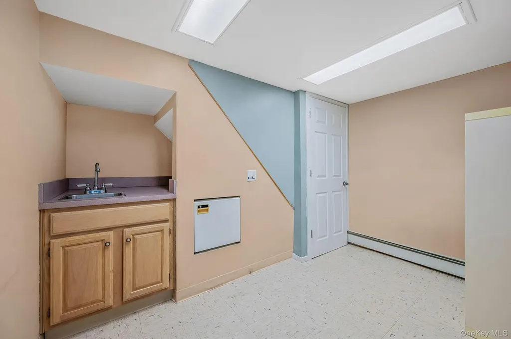 1616 Madison Avenue West Islip NY 11795