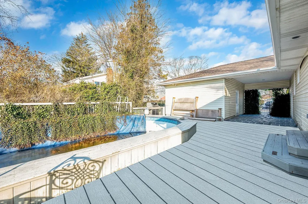 1616 Madison Avenue West Islip NY 11795