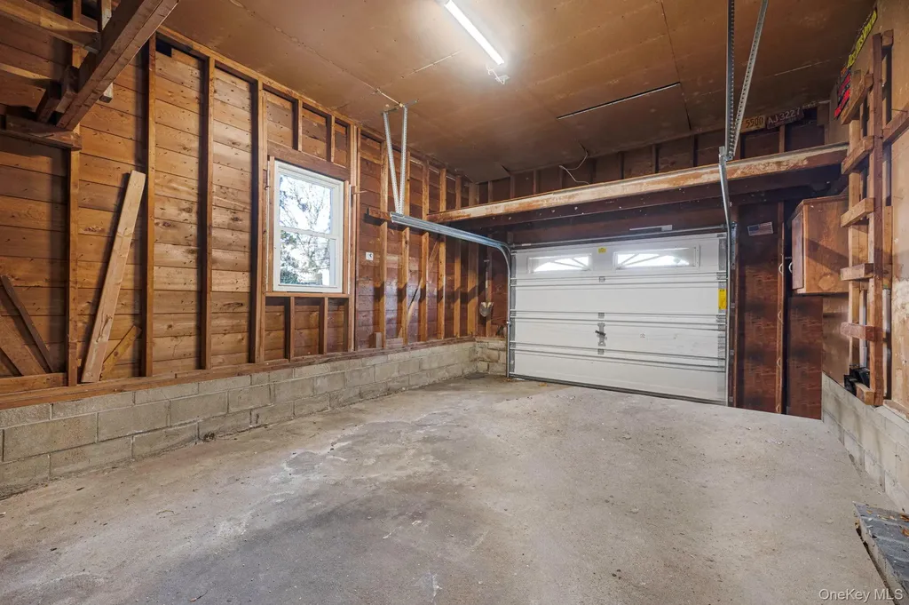 1616 Madison Avenue West Islip NY 11795