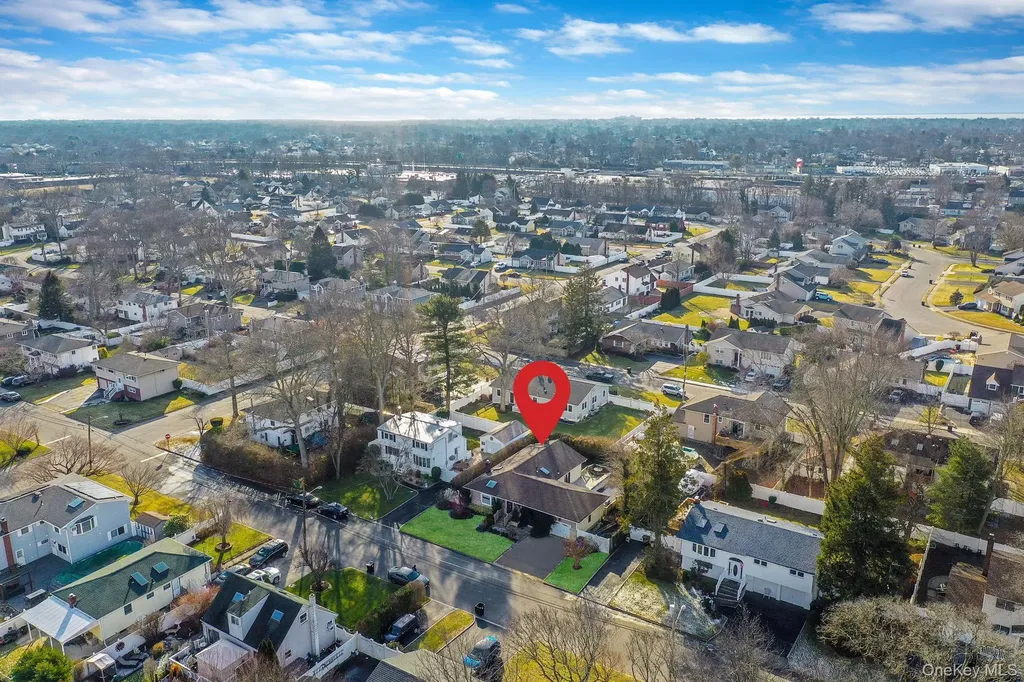 1616 Madison Avenue West Islip NY 11795