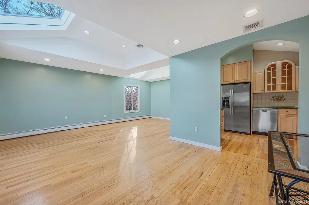 1616 Madison Avenue West Islip NY 11795