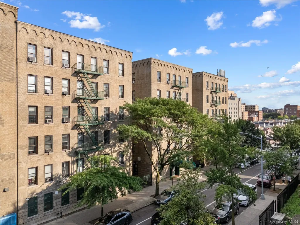 1670 Longfellow Avenue Bronx NY 10460