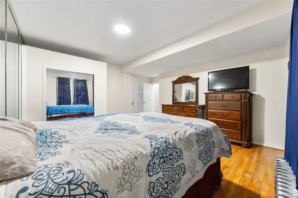 1670 Longfellow Avenue Bronx NY 10460